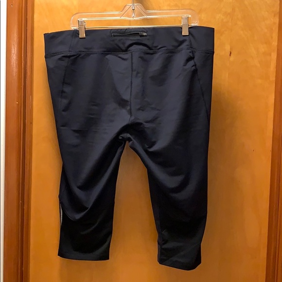 REI Capris Size XL - Picture 3 of 8